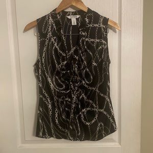 White House Black Market top, black and white sleeveless size 6.